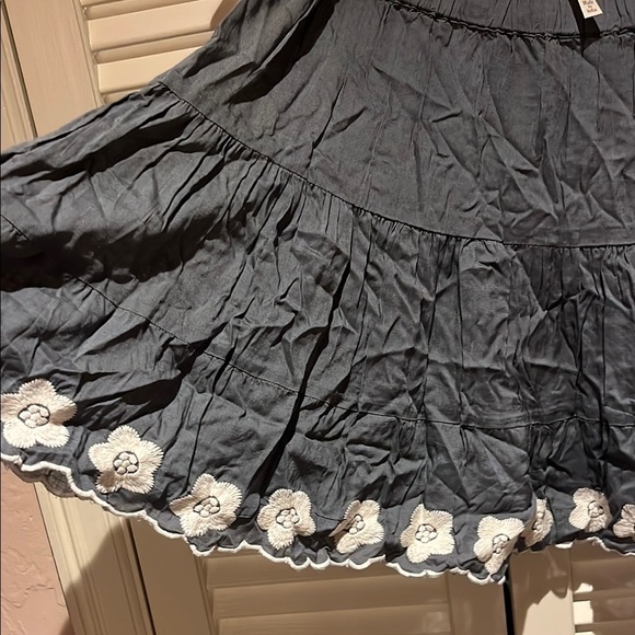 RAGA 100% cotton Skirt with Floral Accents - Picture 4 of 4